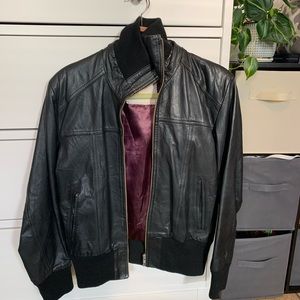 LAST CHANCE Womens M leather jacket
